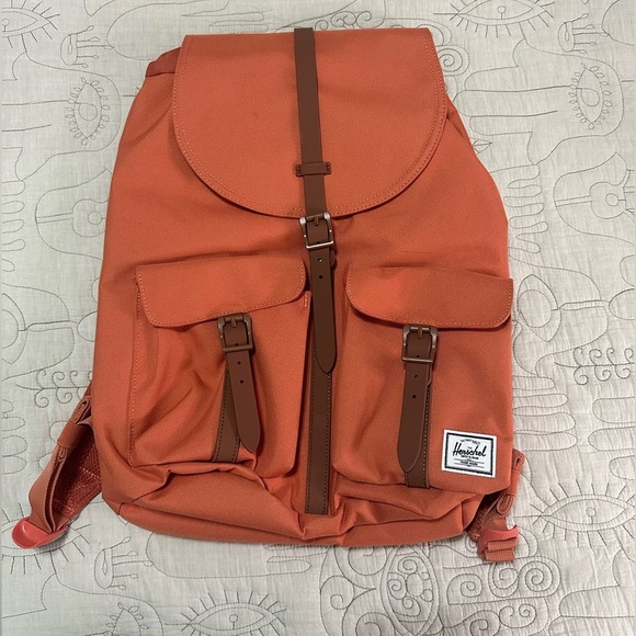 NWT Herschel Dawson Backpack Apricot Orange 20.5L Small Flaw - Picture 1 of 7